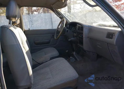 1995 Toyota Pickup 1/2 Ton Ex Lng Whlbase/Dx z USA, uszkodzony, nr VIN JT4VN13D8S5153064